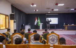 المجمع العلمي يواصل إقامة الورش التطويرية لطلبة المدارس في كربلاء