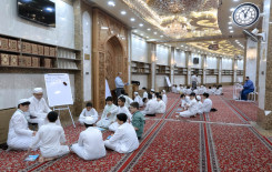 المَجمَع العلميّ يباشر بتوزيع المنهاج التعليمية على الطلبة المشاركين في الدورات الصيفية