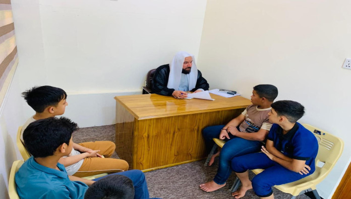 معهد القرآن يواصل تسجيل طلبة الدورات الصيفية في حي العسكري شمال كربلاء