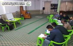 جانب من دورة الإمام عليّ (عليه السّلام) القرآنية لأحكام التلاوة والتجويد التي يقيمها معهد القرآن الكريم / فرع النجف الأشرف بالتّعاون مع الأساتذة القرآنيّين في ناحية العبّاسيّة.